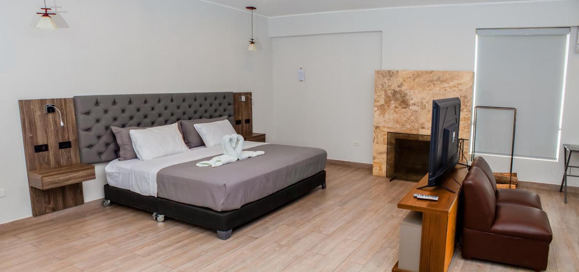Silver Inn Hotel Cerro Azul Zewnętrze zdjęcie